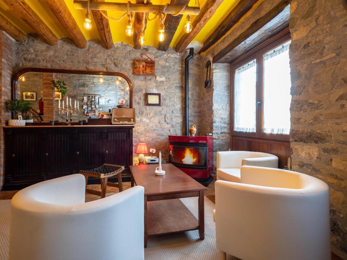 Casa Cruz - Auto Check-in (adults Only) Boltaña